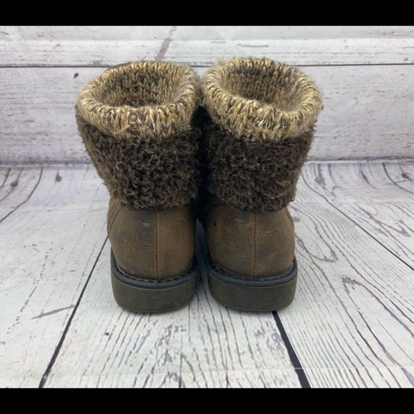 Cliffs  - Picture 3 of 8